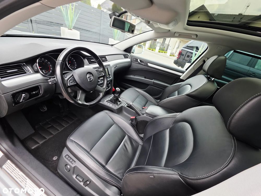Skoda Superb 1.6 TDI Platinum - 5