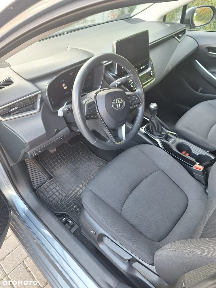 Toyota Corolla - 13