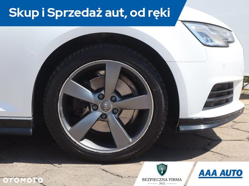 Audi A4 Limousine - 15