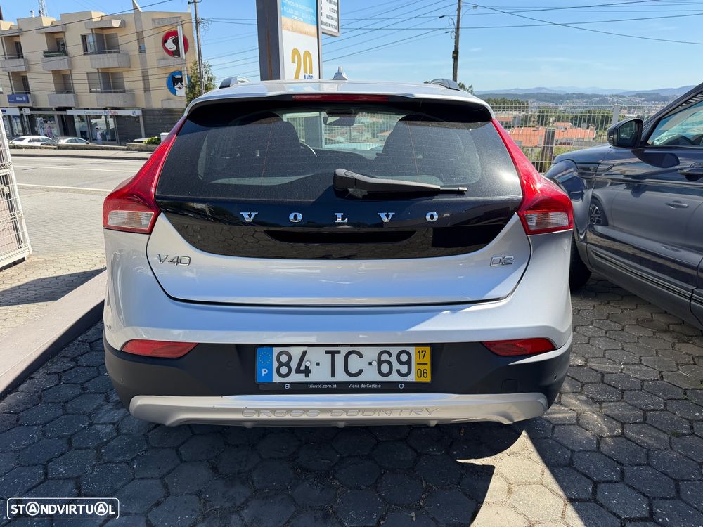 Volvo V40 Cross Country 2.0 D2 Momentum Geartronic - 6