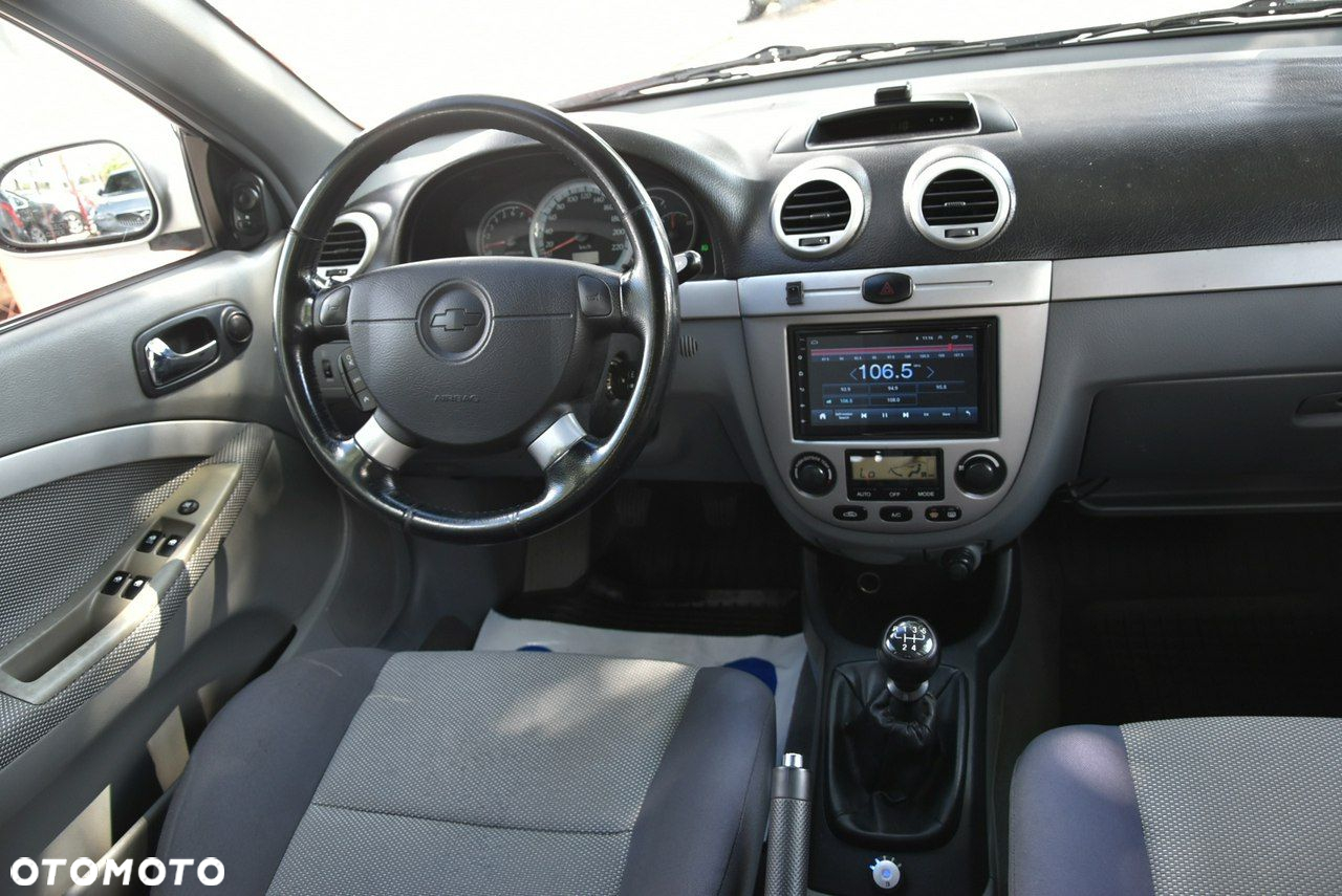 Chevrolet Nubira 1.8 Kombi CDX - 7