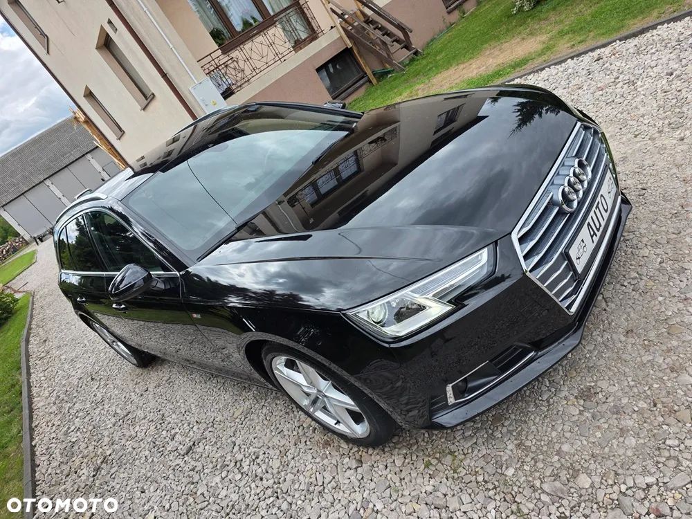 Audi A4 Avant 2.0 TDI DPF clean diesel multitronic S line Sportpaket - 1