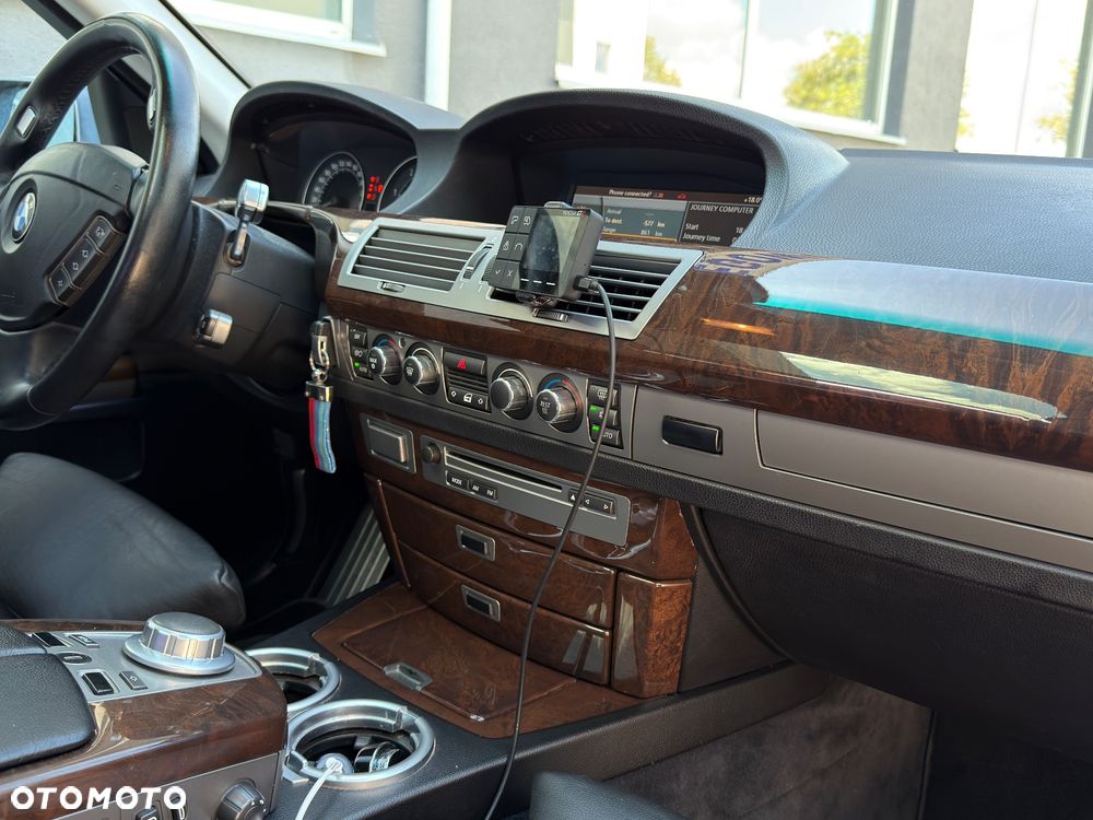 BMW Seria 7 730d - 28