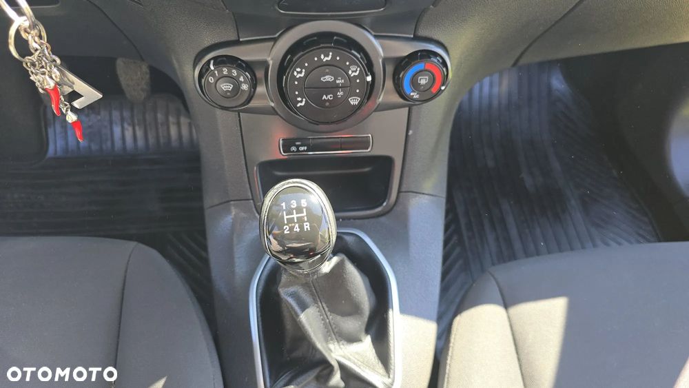 Ford Fiesta - 17