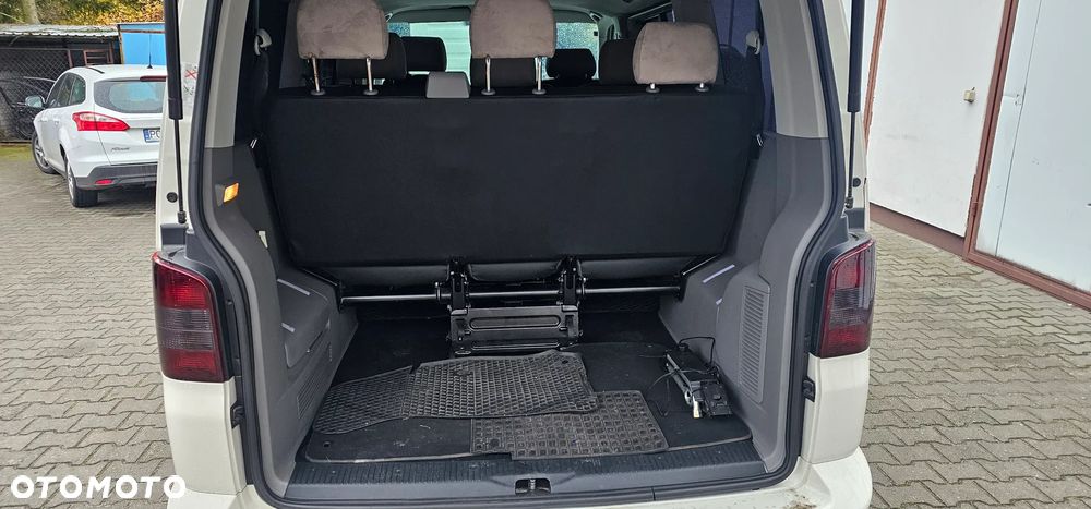 Volkswagen Caravelle V6 L1 Comfortline - 12