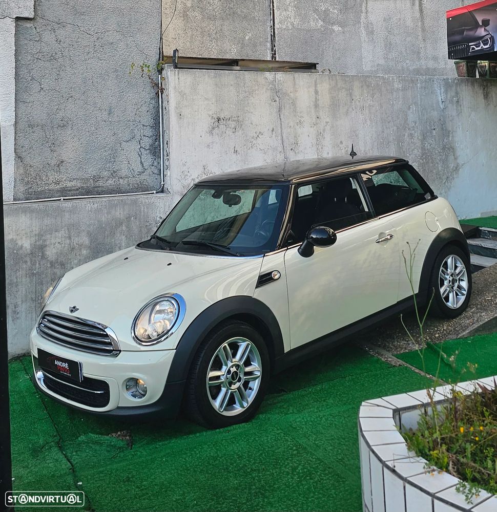 MINI 3 Portas Cooper D - 3