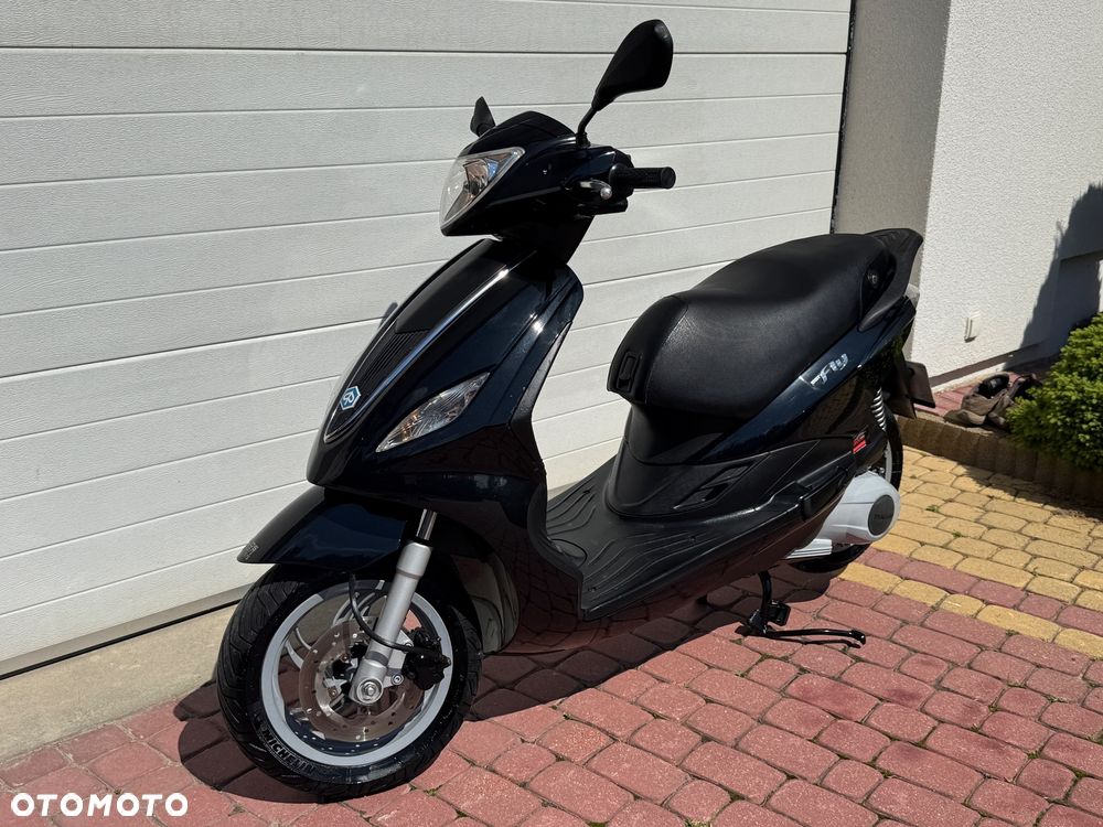 Piaggio FLY - 5