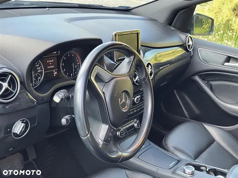 Mercedes-Benz Klasa B 250 4-Matic 7G-DCT - 4