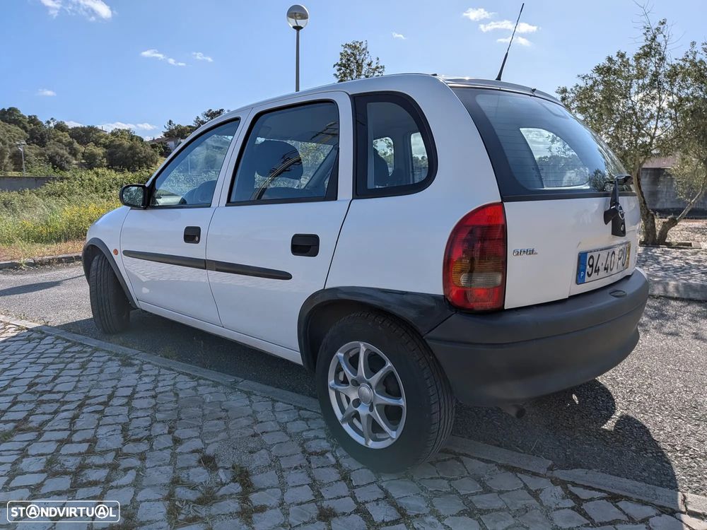 Opel Corsa 1.5 TD - 8