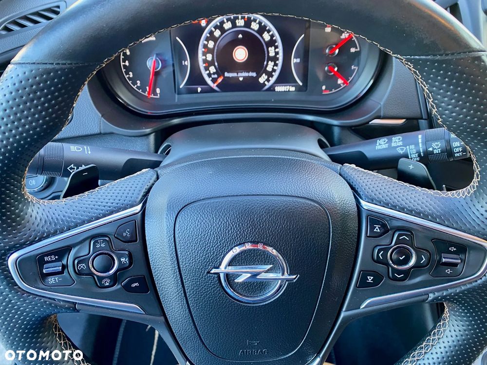 Opel Insignia 2.0 ECOTEC DI Turbo 4x4 Sports Tourer Business Edition - 19