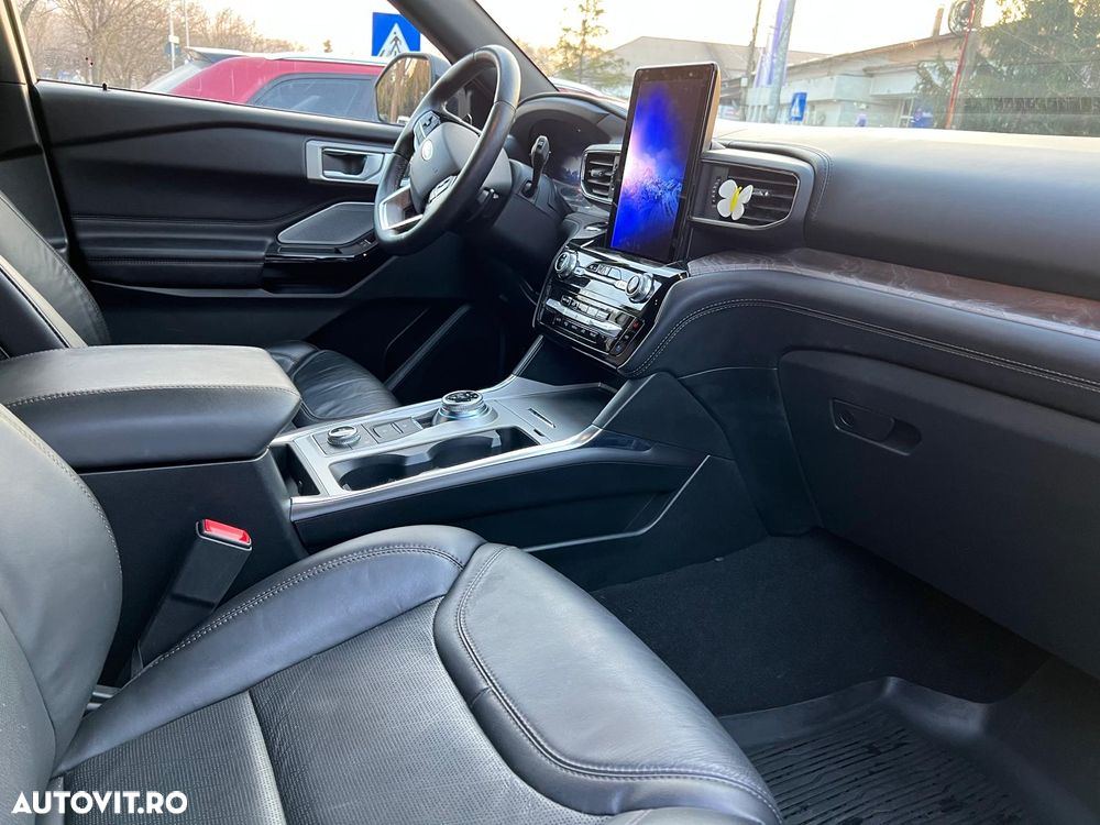 Ford Explorer 3.0 PHEV Platinum - 11