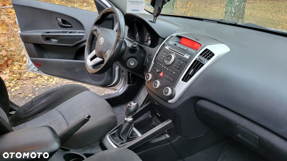 Kia Ceed Cee'd 1.6 Crdi M - 9