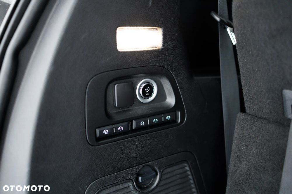 Ford S-Max 2.0 EcoBlue Titanium - 19