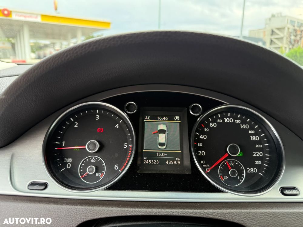 Volkswagen Passat CC - 13