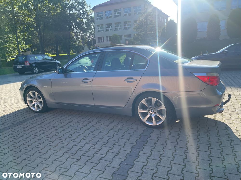BMW Seria 5 520i - 7