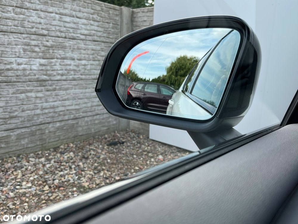 Volvo XC 40 - 35
