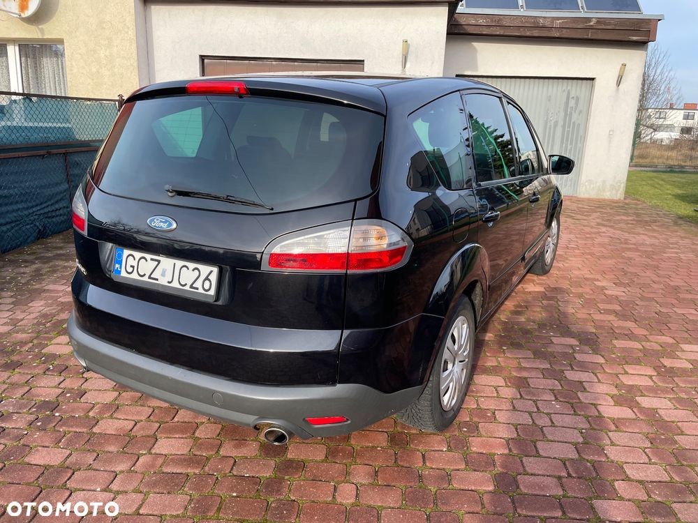 Ford S-Max - 9