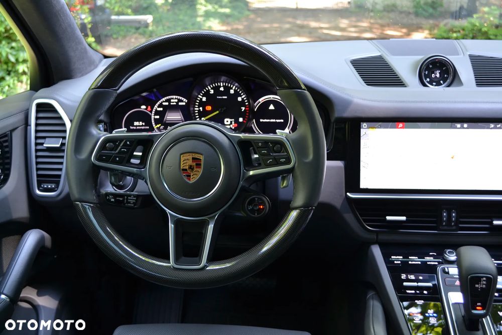 Porsche Cayenne - 36