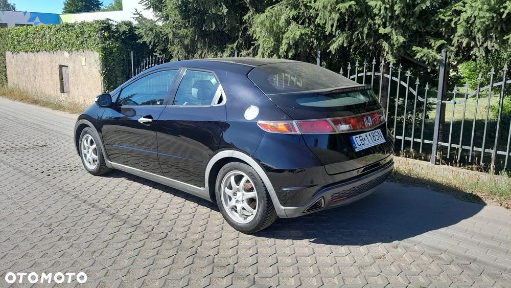 Honda Civic 1.8 Comfort - 3