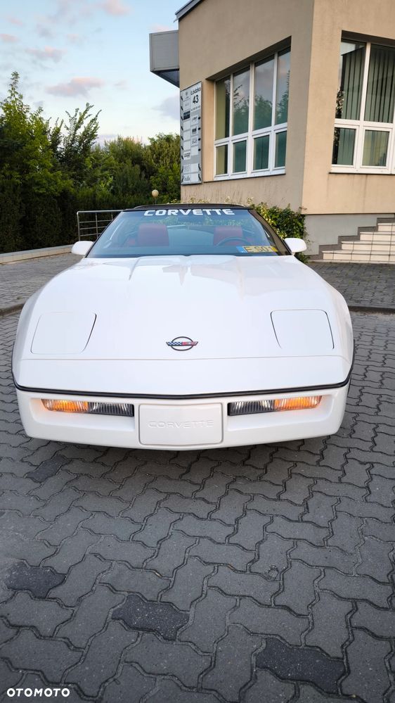 Chevrolet Corvette - 15