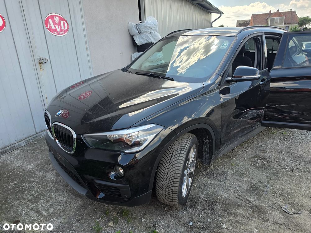 BMW X1 sDrive18i - 23