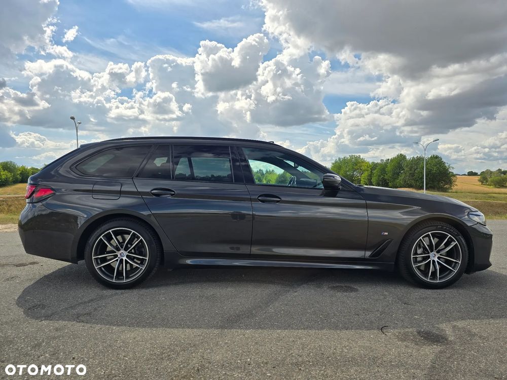 BMW Seria 5 530d xDrive mHEV M Sport sport - 13