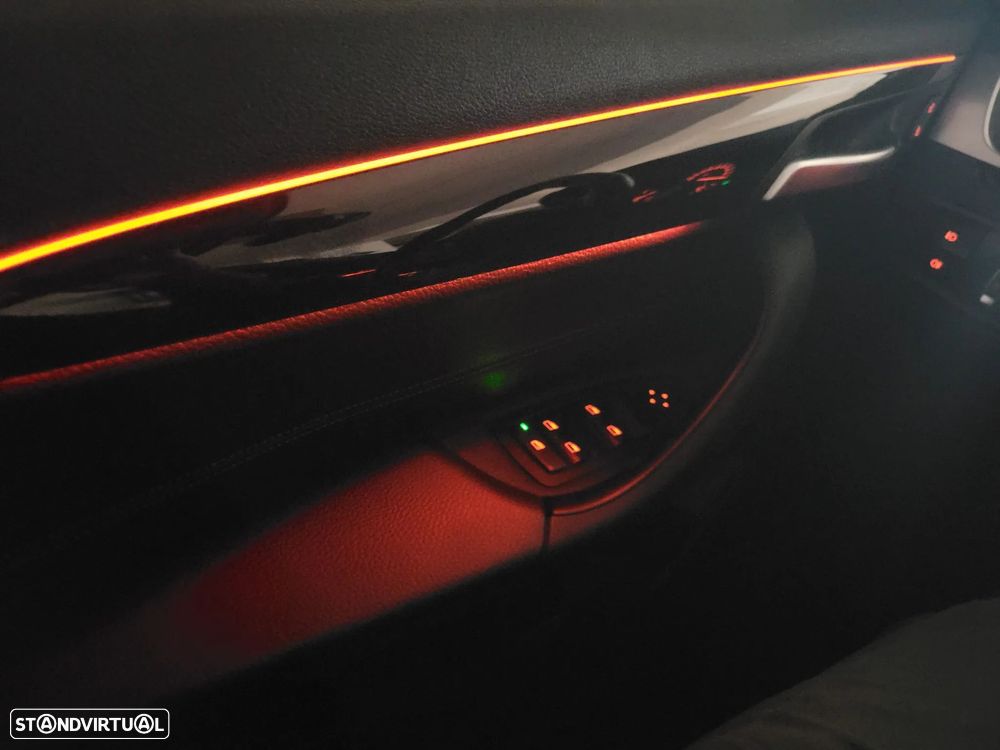 BMW X1 16 d sDrive Line xLine - 40