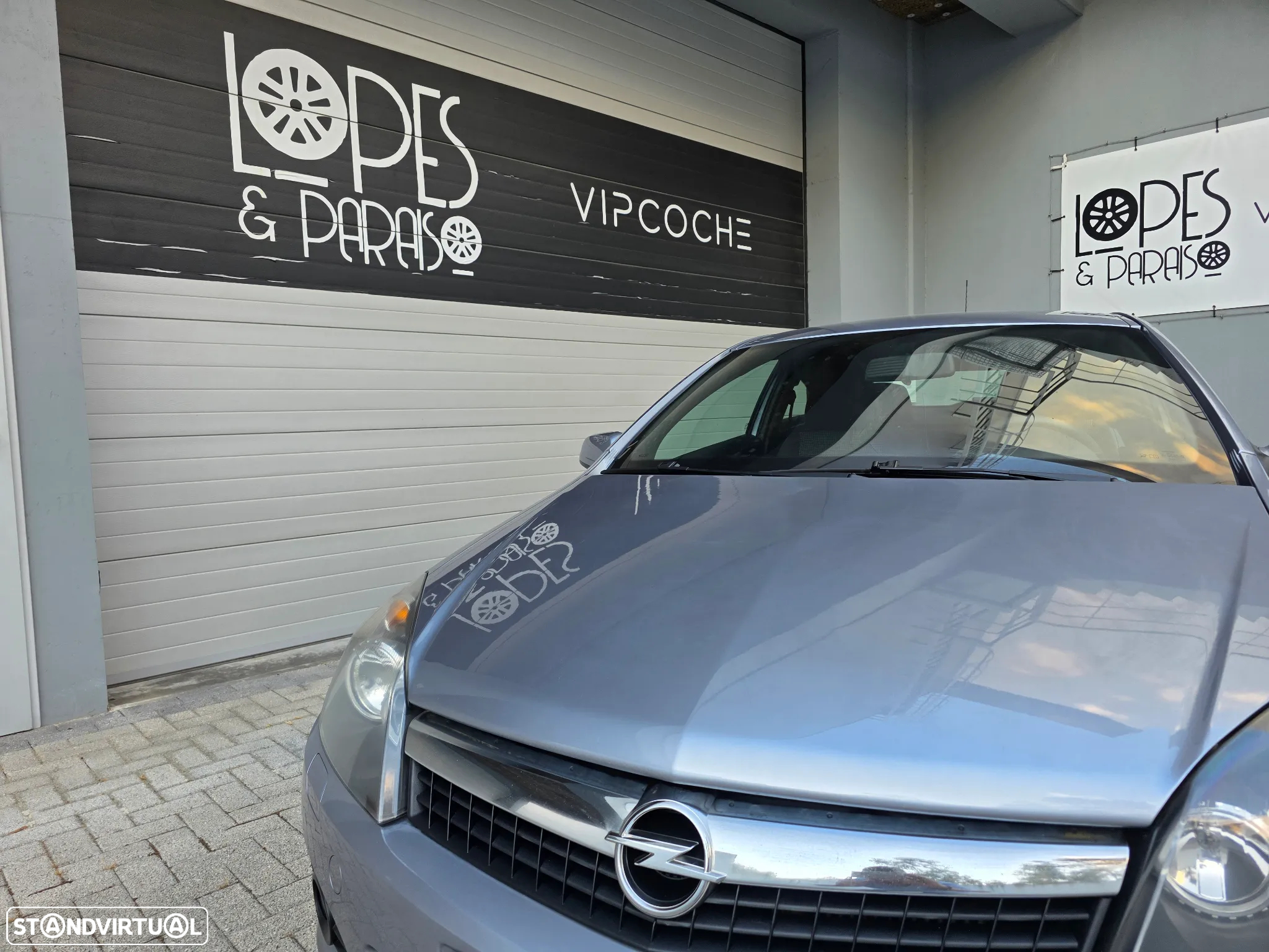 Opel Astra GTC 1.3 CDTi - 23