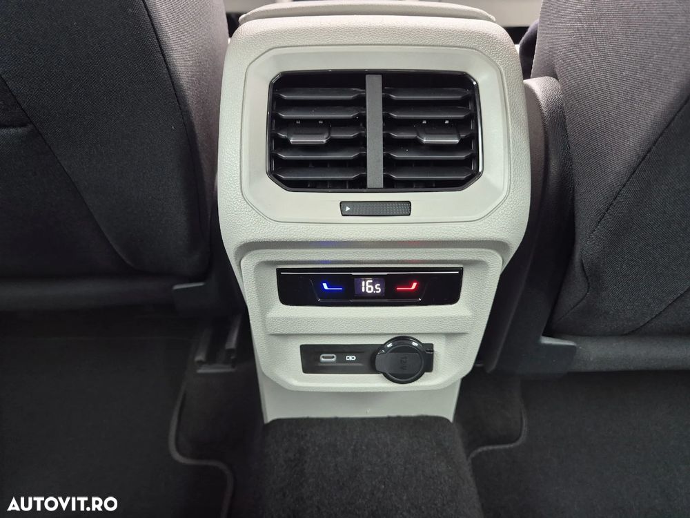 Volkswagen Tiguan 2.0 TDI SCR 4MOTION DSG Elegance - 12