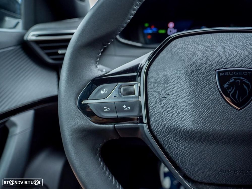 Peugeot e-2008 54 kWh Allure - 30