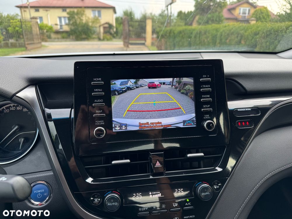 Toyota Camry 2.5 Hybrid Comfort CVT - 19