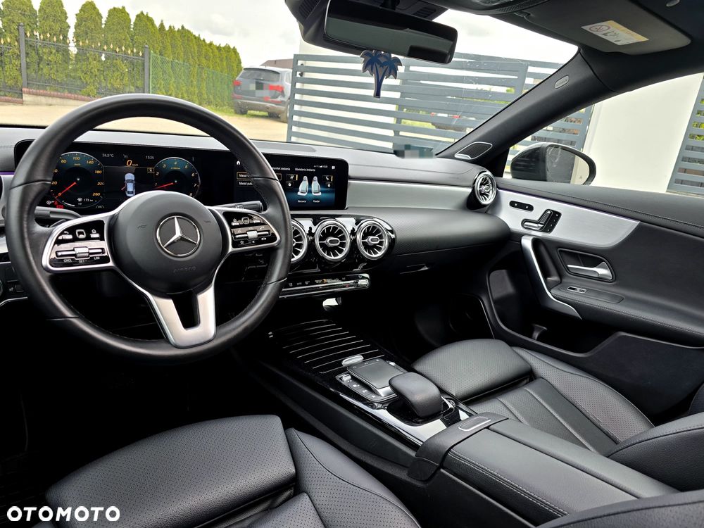Mercedes-Benz CLA 220 AMG Line 7G-DCT - 11
