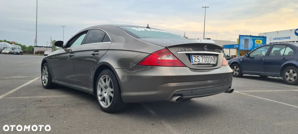 Mercedes-Benz CLS - 10