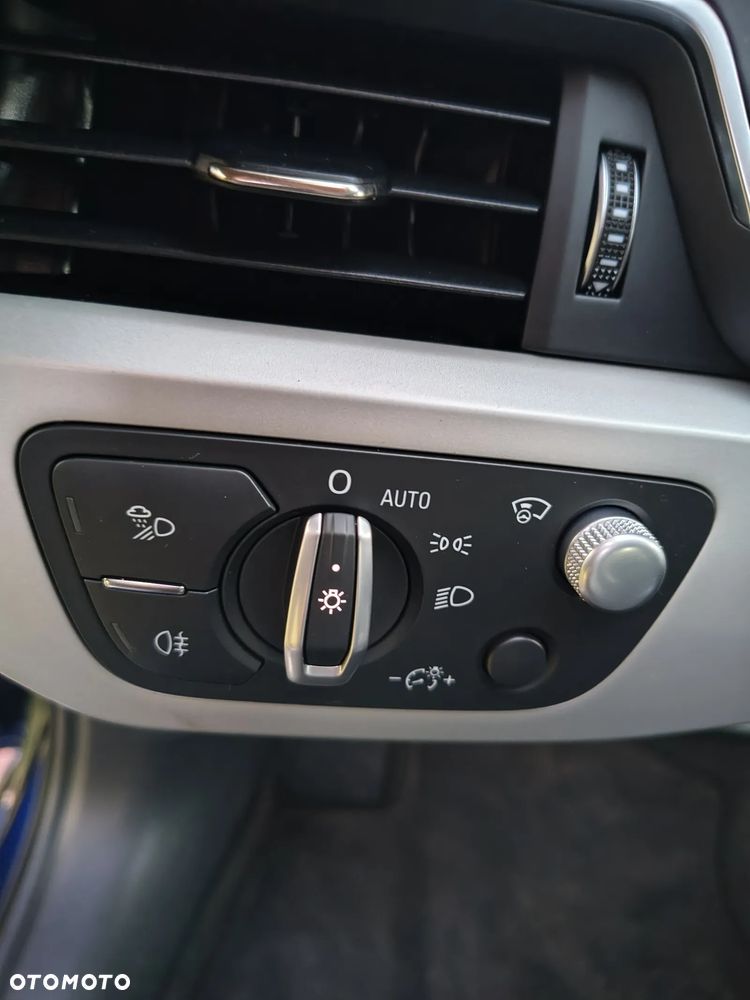 Audi A4 Avant 2.0 TDI ultra S tronic - 13