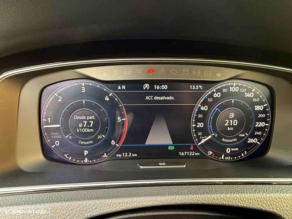 VW Golf Variant 1.6 TDi Highline DSG - 11