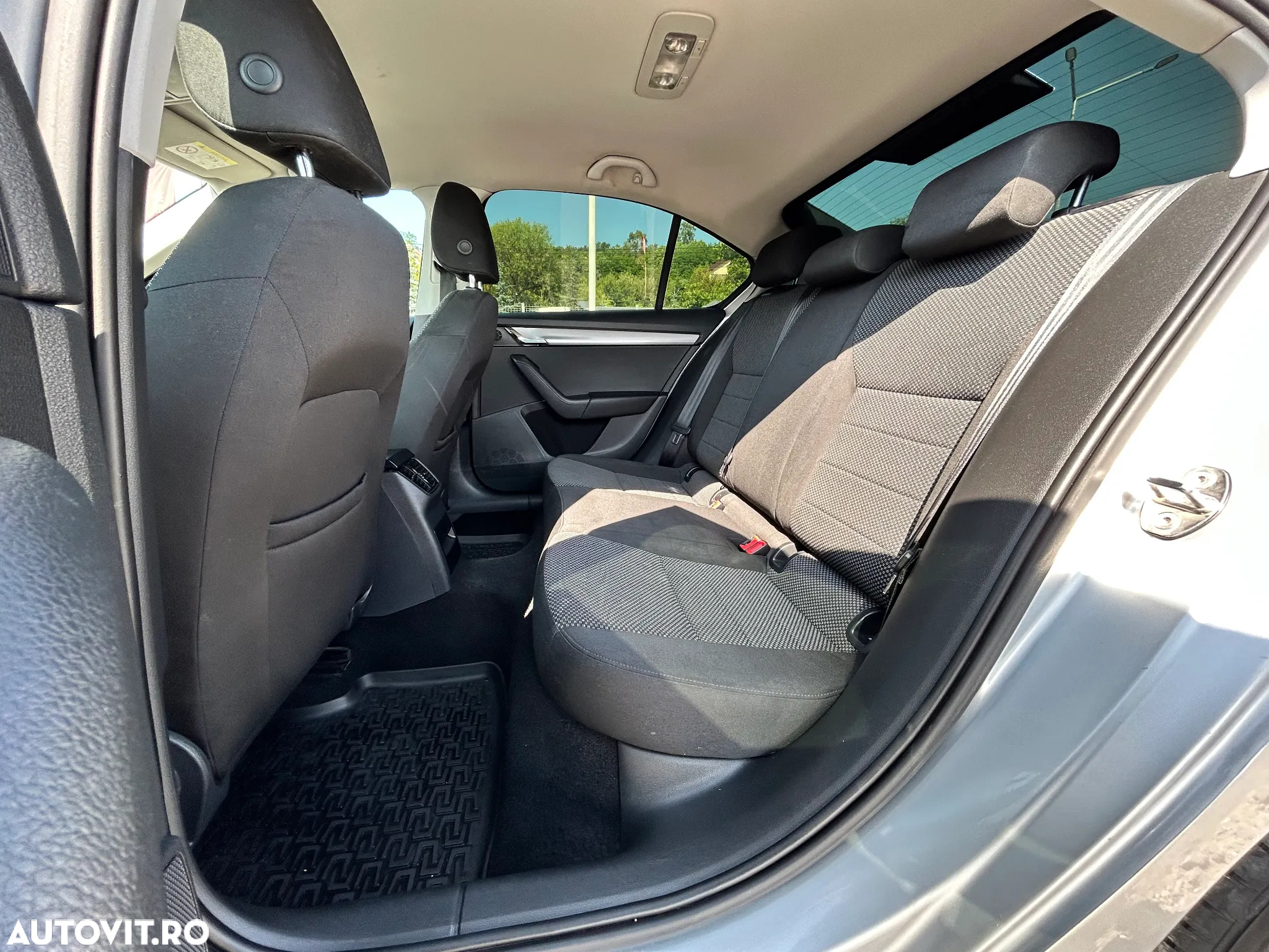 Skoda Octavia 1.6 TDI AMBITION - 20