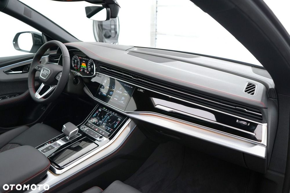 Audi Q8 - 11