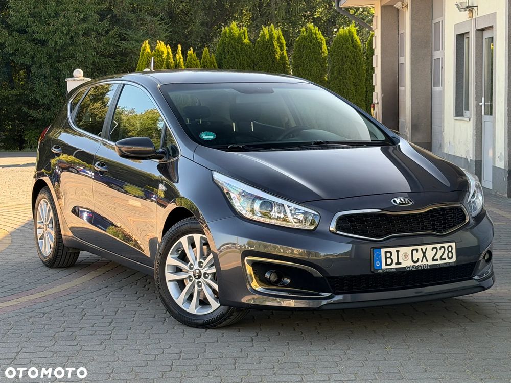 Kia Ceed 1.6 GDI Dream-Team Edition - 21
