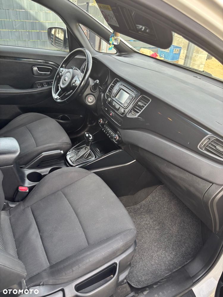 Kia Carens 1.7 CRDi L - 6