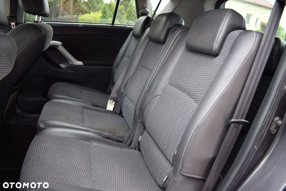 Toyota Verso - 8