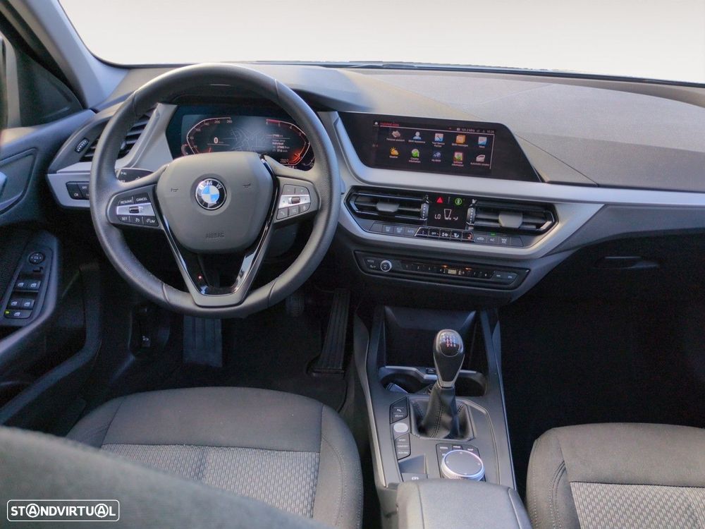 BMW 116 d Pack Desportivo M Auto - 10