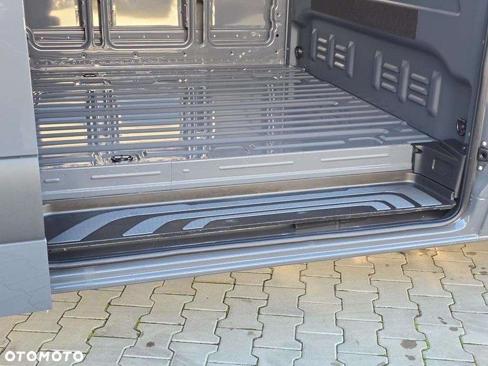 Mercedes-Benz Sprinter 317 CDI Long PRO 9G-Tronic - 24