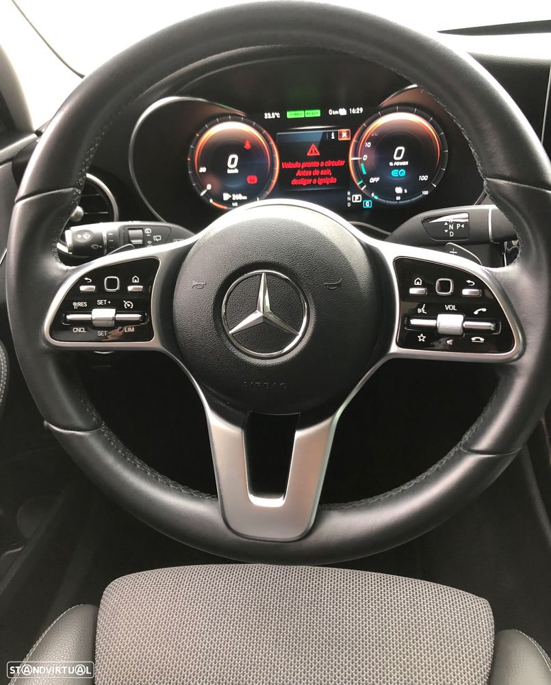 Mercedes-Benz C 300 de Avantgarde - 32