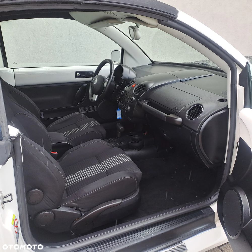 Volkswagen New Beetle 2.0 Automatik Freestyle - 17
