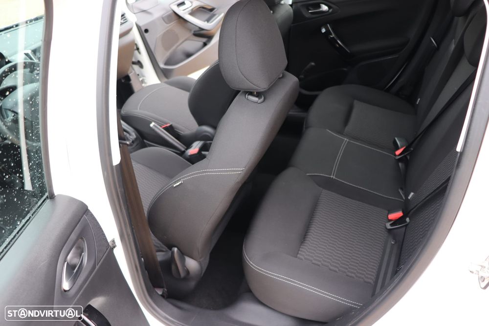 Peugeot 208 PureTech 82 Active - 18