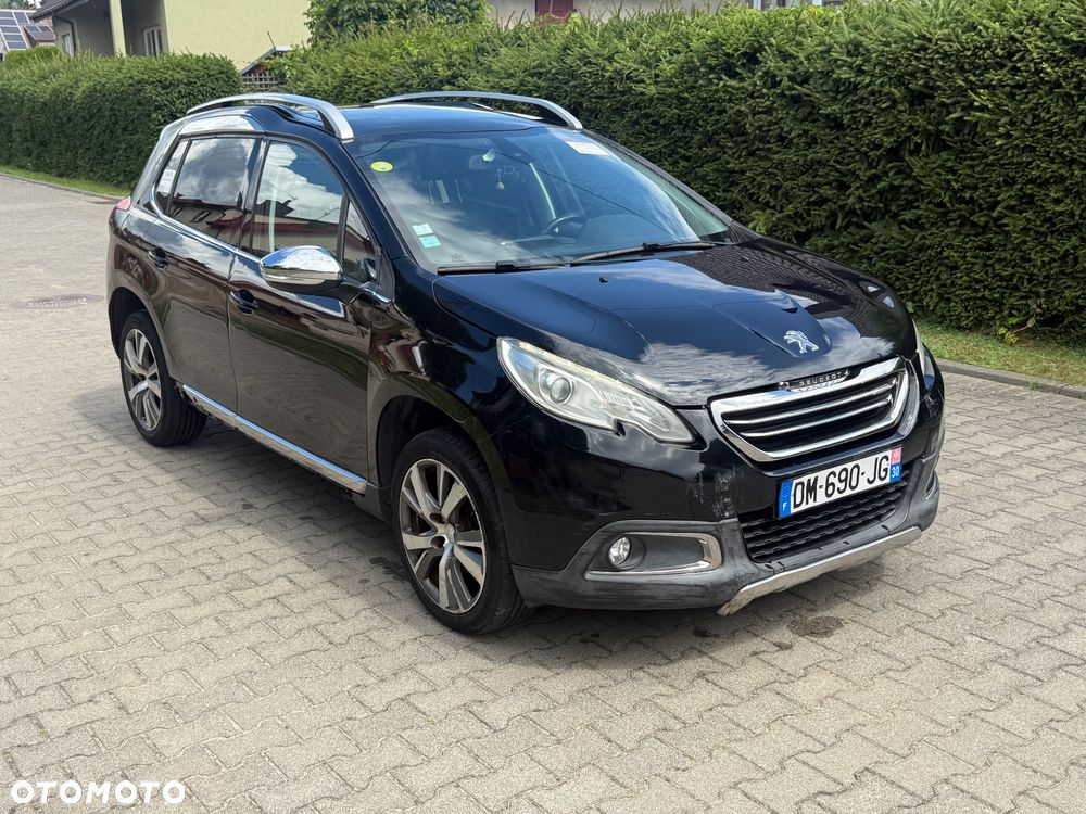 Peugeot 2008 1.6 e-HDi Allure S&S - 4