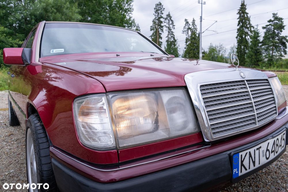 Mercedes-Benz W124 (1984-1993) - 12