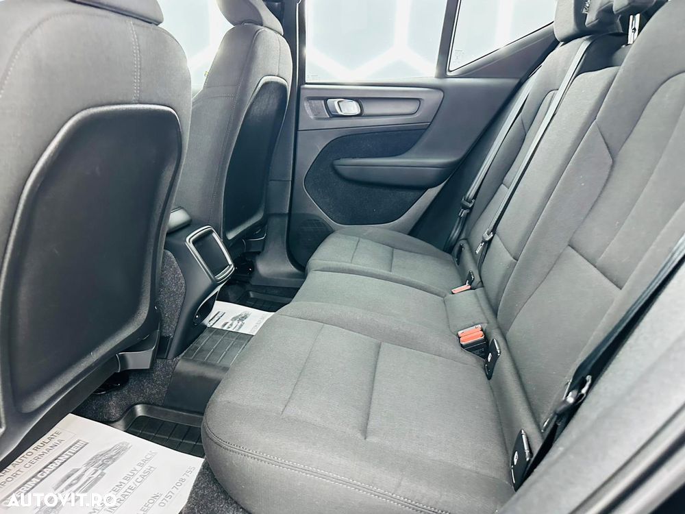 Volvo XC 40 T2 Momentum Core - 16