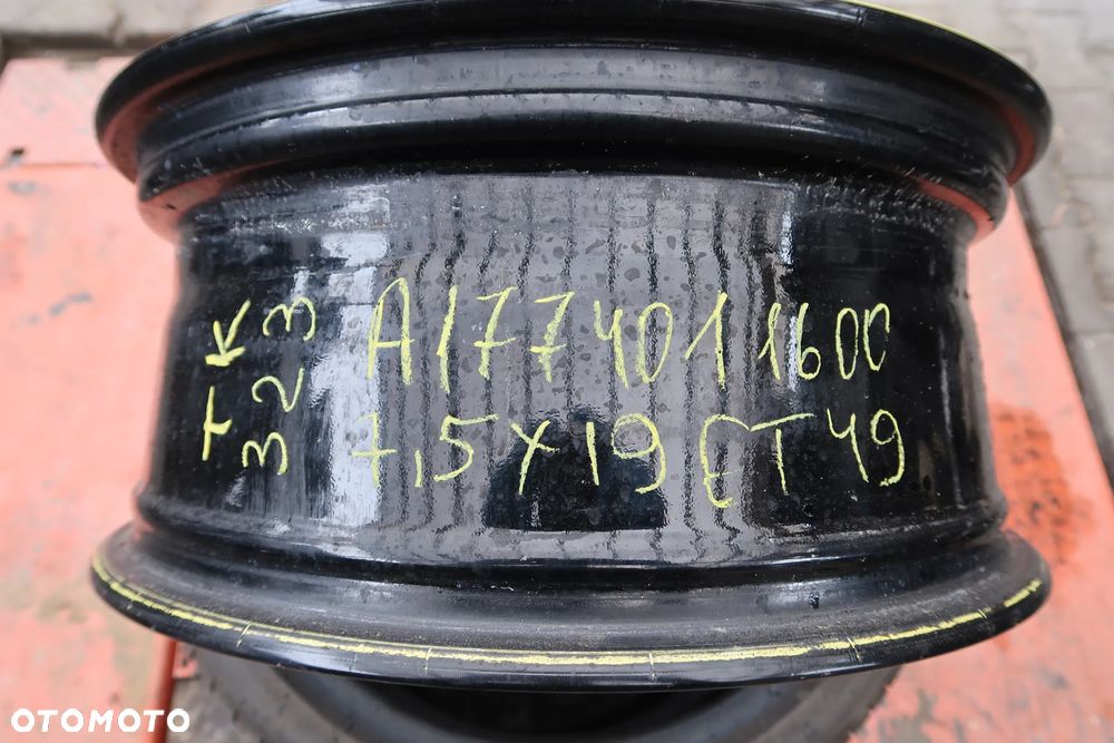 323 Felga Aluminiowa Mercedes A1774011600 7,5x19et49 - 5