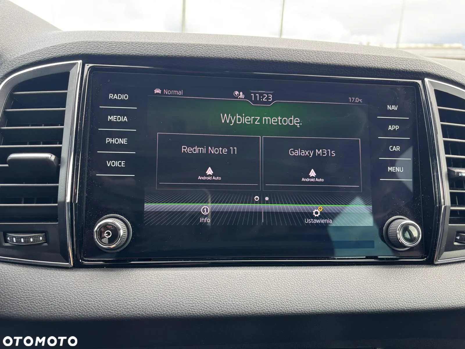 Skoda Karoq 1.5 TSI ACT Style DSG - 8